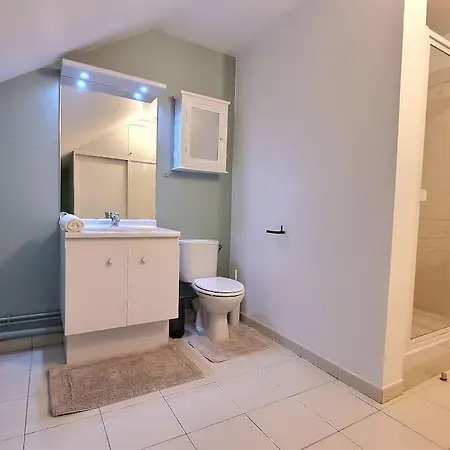 Le Cosy A Quatre *gare*wifi*paris*disney* Apartment